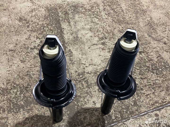 Стойки передние Ford Transit С 2006-2014 год