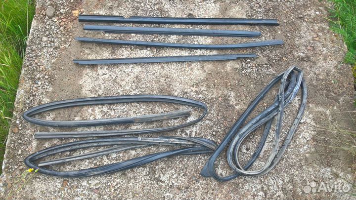 Бархотка уплотнитель двери правый левый Матиз