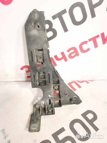 Крепление бампера переднее левое Opel Vectra