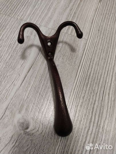 Крючок настенный