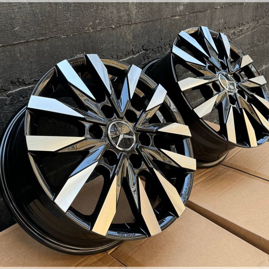 Литые диски Powcan 7×R16 6×130