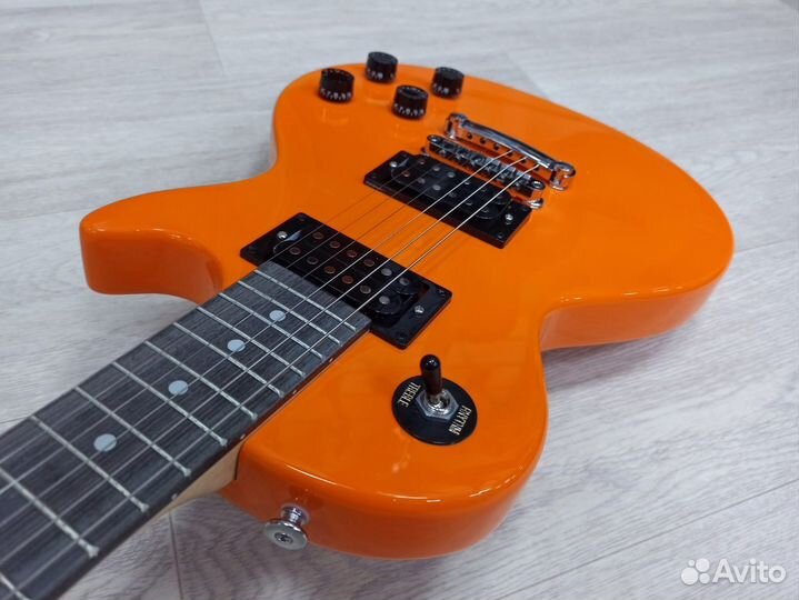 Новая электрогитара Les Paul