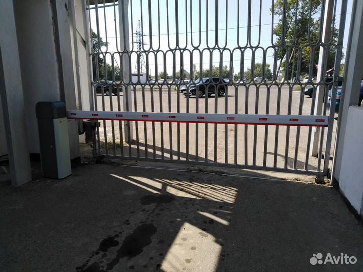 Шлагбаум Алютех