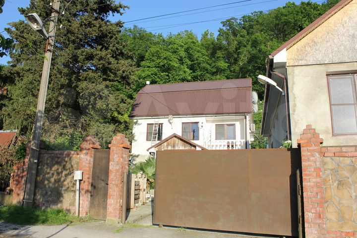 Дом 178 м² на участке 6 сот.