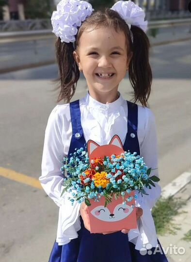 Букеты, композиции из свежих цветов