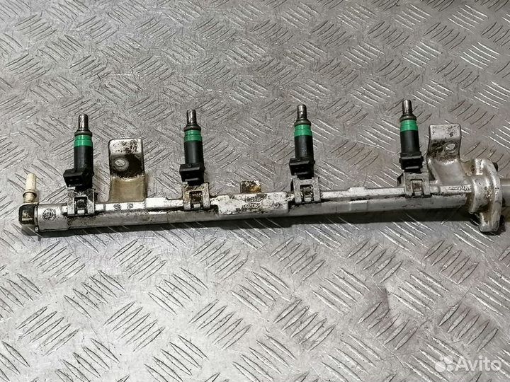 Рейка топливная рампа Ford Focus 2005-2008