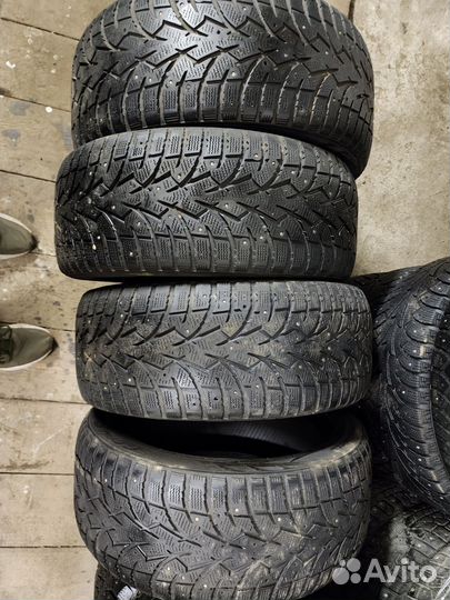 Toyo Observe G3-Ice 215/50 R17