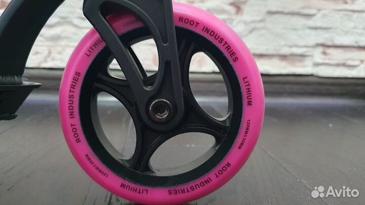 Трюковой самокат