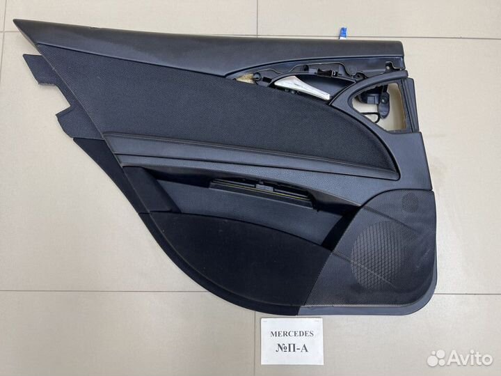 Обшивки дверей Mercedes W211