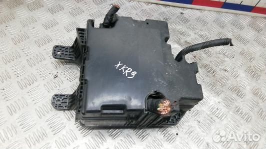 Блок предохранителей KIA sorento 2 (XKR09M101)