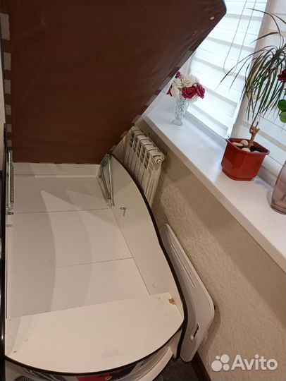 Детская кровать машинка