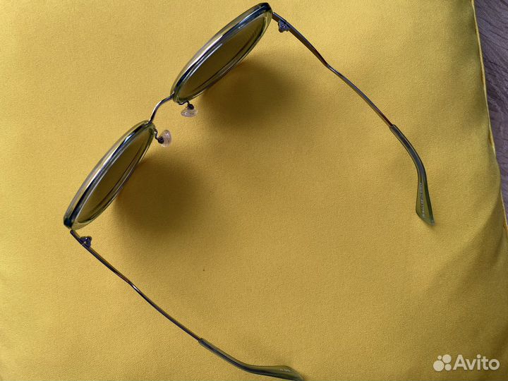 Солнцезащитные очки женские