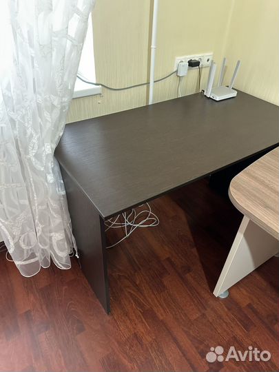 Письменный стол