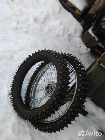 Колёса шипованые Р19 и Р 16