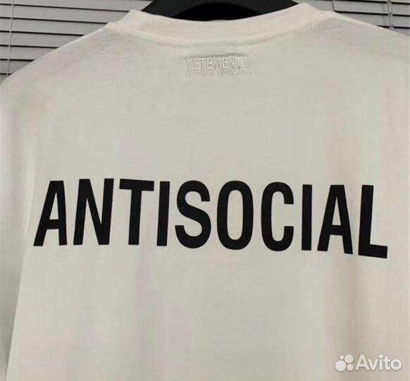 Футболка vetements antisocial