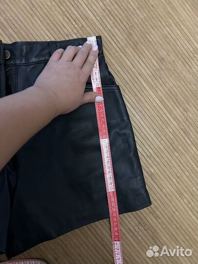 Шорты женские кожаные S новые