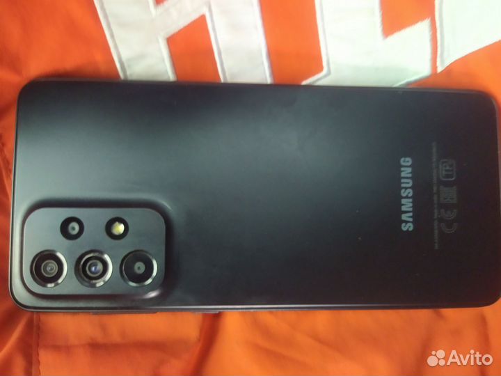 Samsung а 33