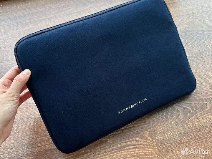 Сумка для ноутбука новая tommy hilfiger оригинал