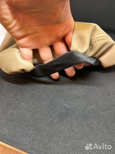 Чехол на подлокотник передний Toyota Land Cruiser