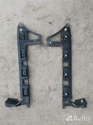 Направляющая заднего бампера Фольксваген Пассат Б6