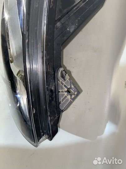 Hyundai Solaris 10- Фара правая 534