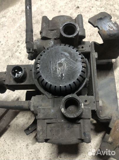 Модулятор задний Актрос мп 3