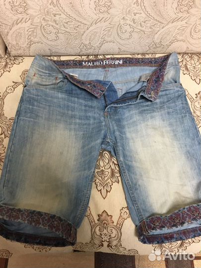 Джинсовые шорты