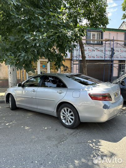 Сиденья на toyota camry 40