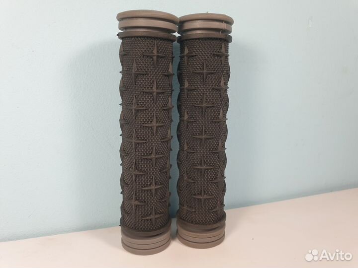 Грипсы на руль велосипеда пара