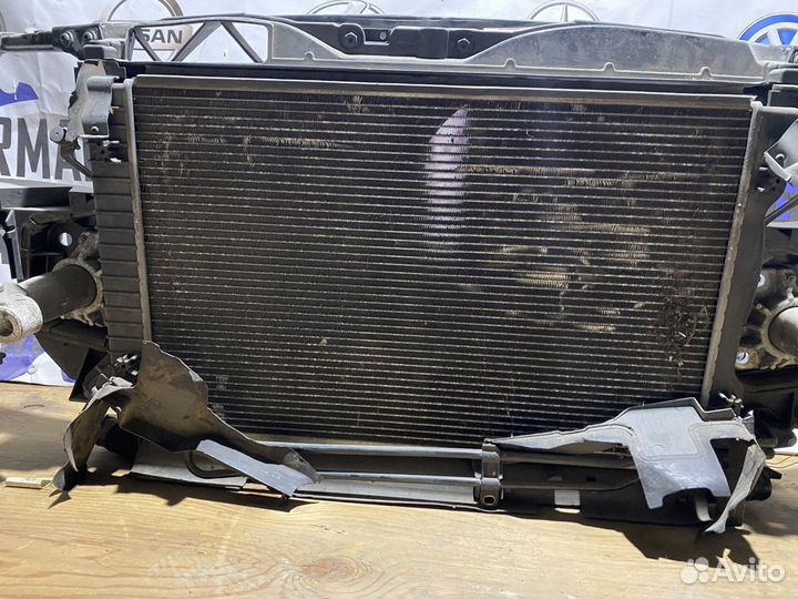 Телевизор передняя панель Audi A4 2.5 TDI