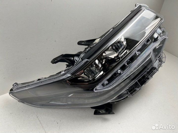 Фара правая Toyota Alphard 3 2017-2023