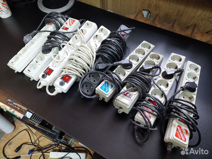 Сетевой фильтр/ удлинитель/ тройник