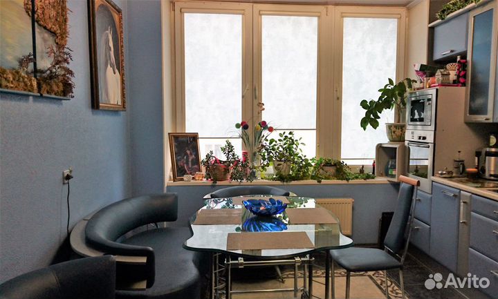 Стол обеденный стеклянный