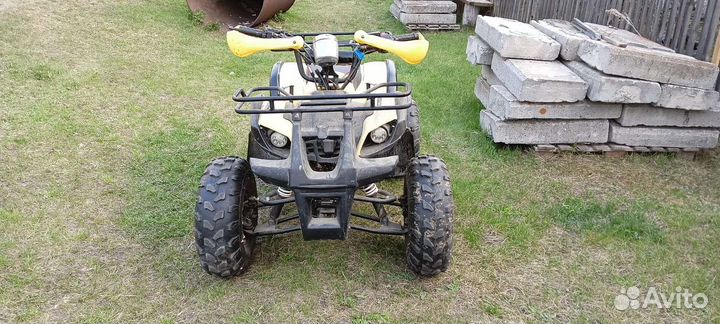 Квадроцикл avantis 125 кубов