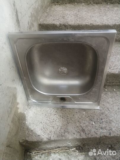 Мойка кухонная из нержавейки бу в комплекте
