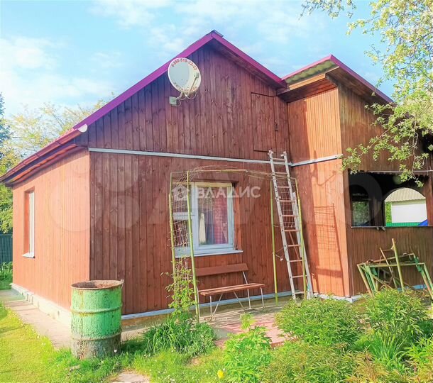 Дом 31,5 м² на участке 4,7 сот.