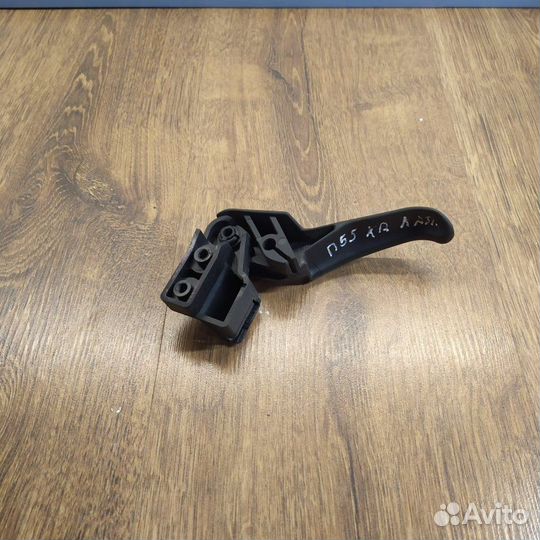 Ручка открывания капота Volkswagen Passat B5