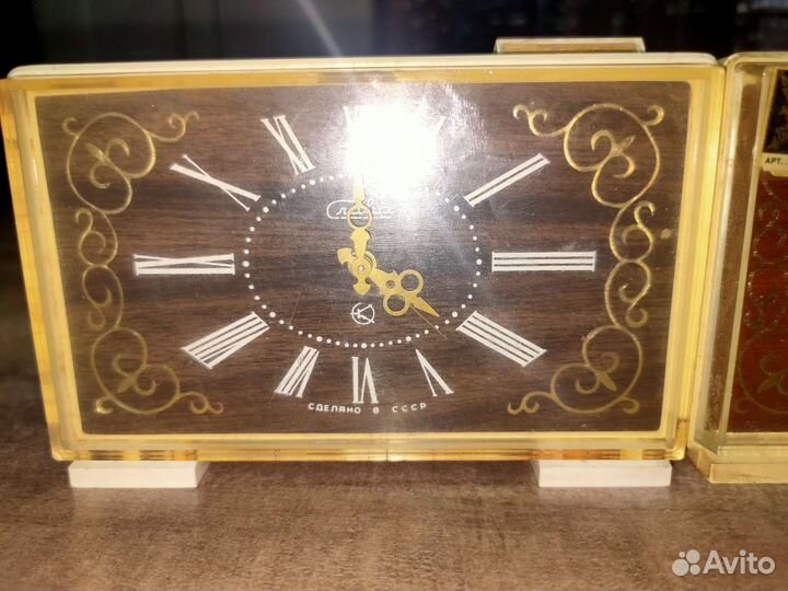 Электромеханические часы 