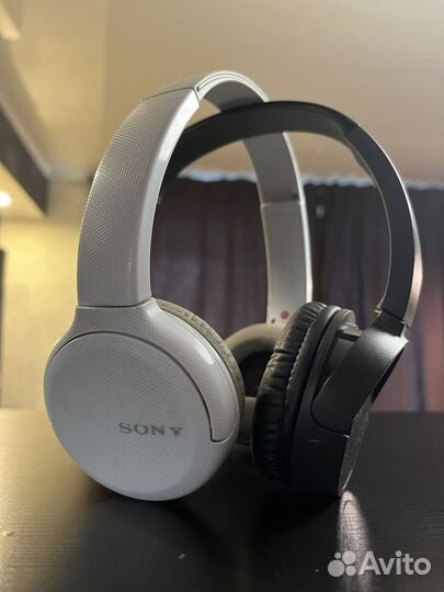 Беспроводные наушники Sony