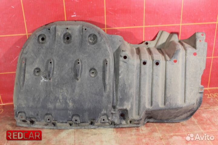 Пыльник бампера зад лев Toyota Camry XV70 (17)