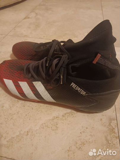 Бутсы adidas predator