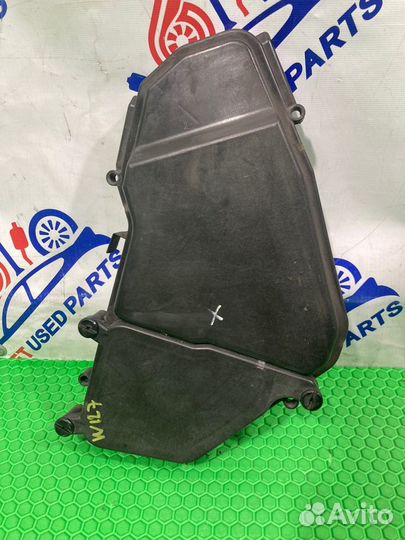 Крышка блока предохранителей Volkswagen Touareg