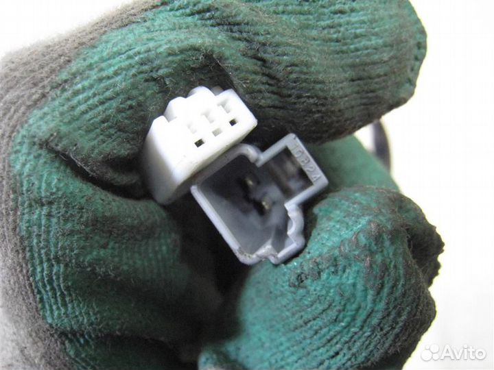 Замок ремня безопасности передний правый Toyota V