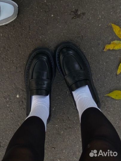 Лоферы женские