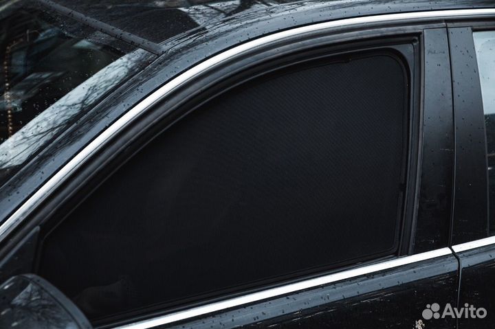 Тонировка на окна авто в формате автошторок Трокот