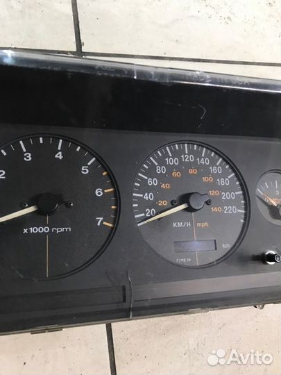 Щиток приборов Jeep Grand Cherokee