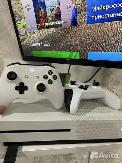 Xbox One s