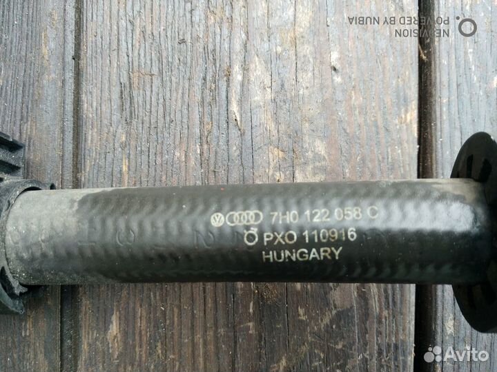 Шланг системы охлаждения Фольксваген Т5 2.5