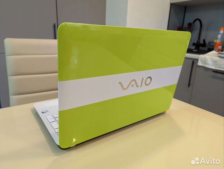 Ноутбук Sony SVF152A29V Intel Pentium/GT-740m(1GB)