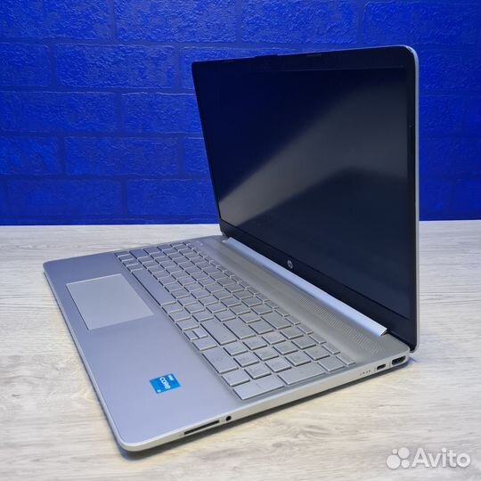Ноутбук HP 15s-FQ2023ur (i3/8/256гб)